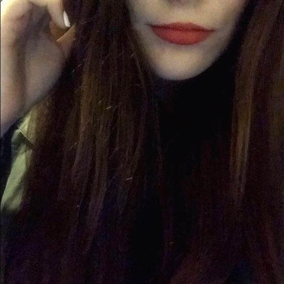 Meet your Posher, Kait - Picture 3 of 3